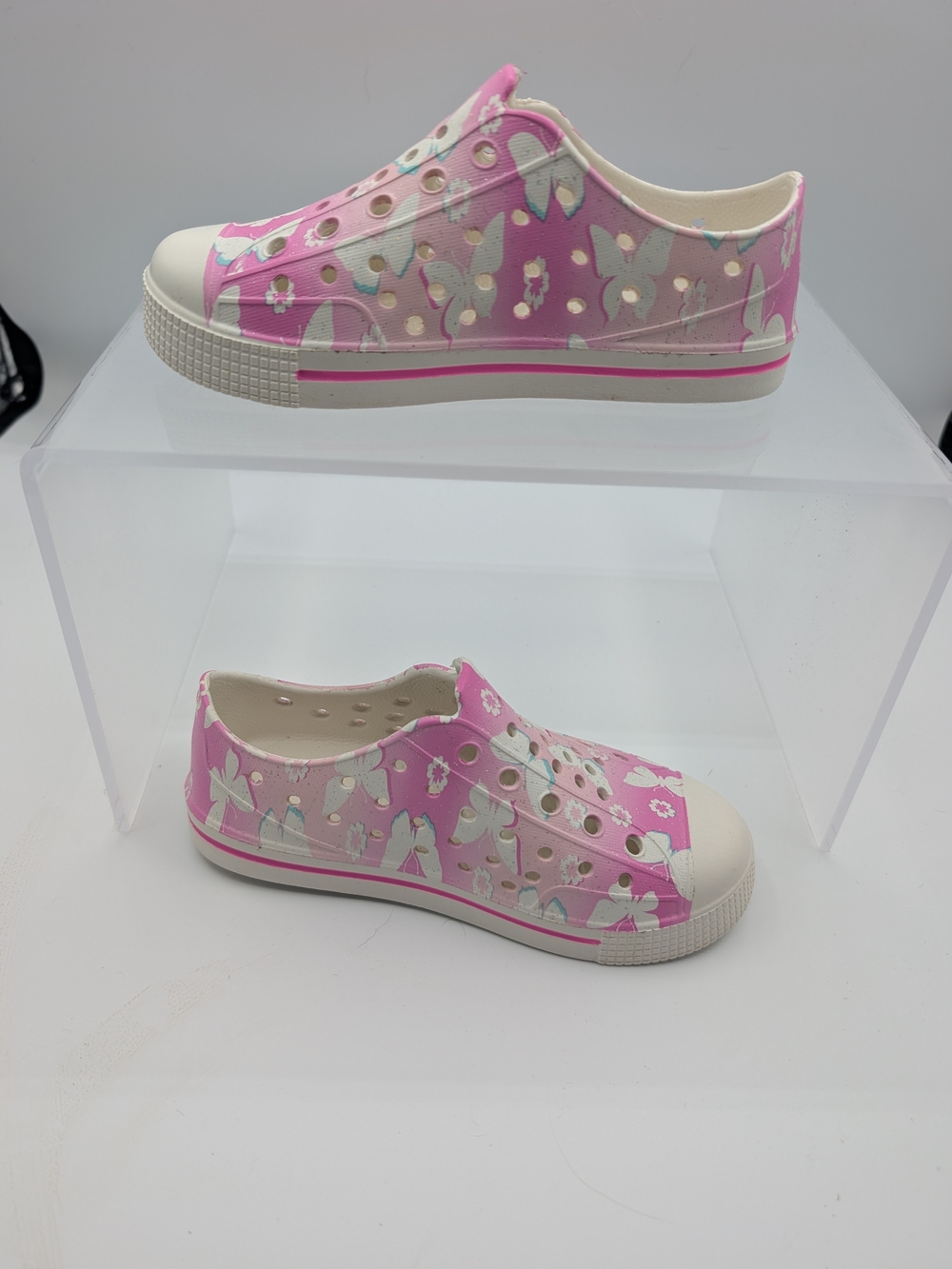 Kids Pink Butterfly Slip-On Sneakers NWOT
